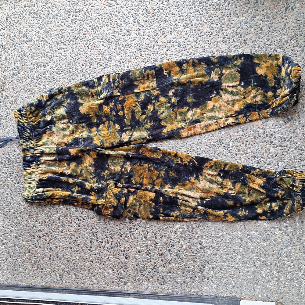 Urban Outfitters Penelope Velvet Joggers Black Green Orange Gold XS Cozy Chic - Picture 4 of 12